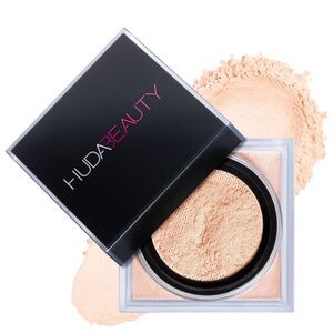Huda Beauty Easy Bake
